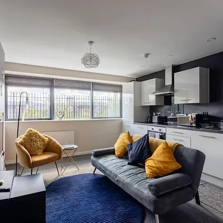 Bright 1 Bedroom Flat In Salford With Parking Available Manchester Exterior photo